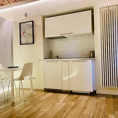 Vittorio 108 Apartment *